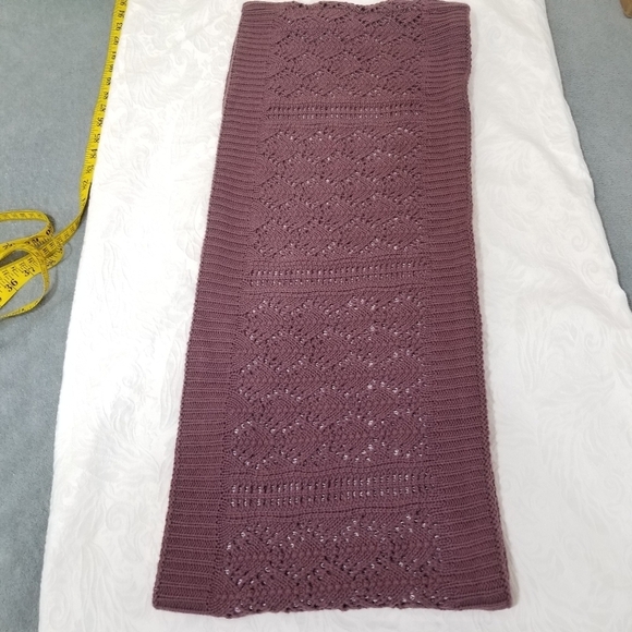 this is J Infinity Blanket Scarf - Picture 3 of 8